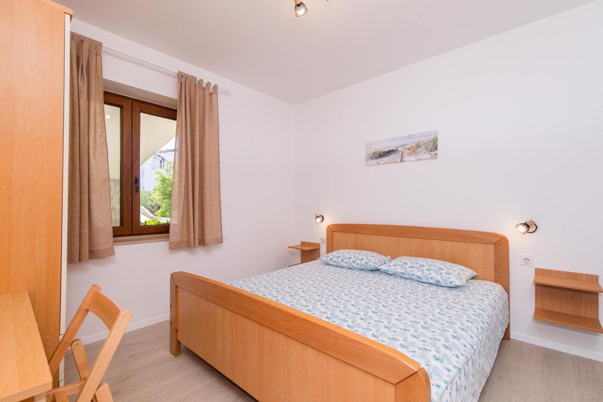 Apartmani Pina 克尔克 外观 照片