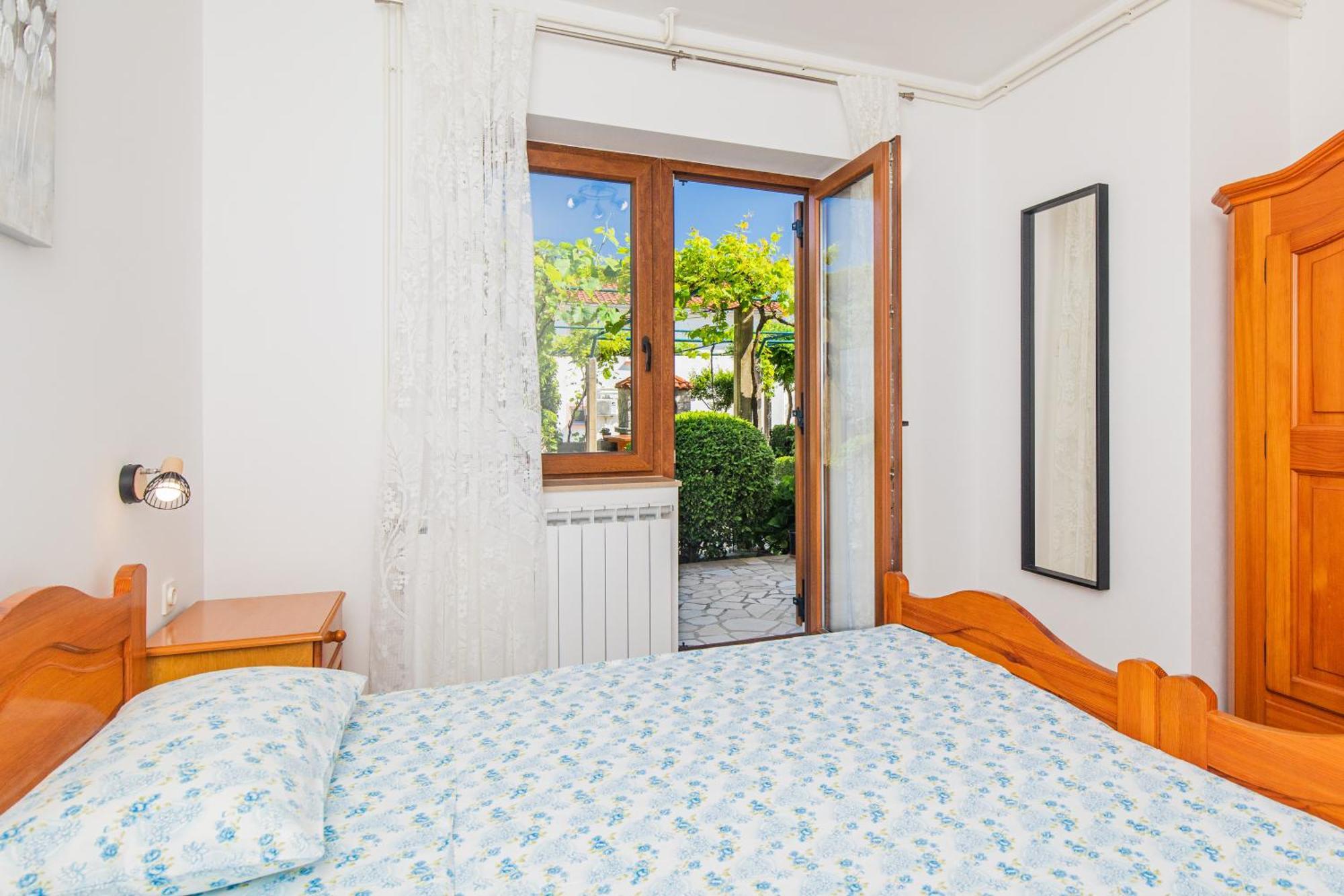 Apartmani Pina 克尔克 外观 照片